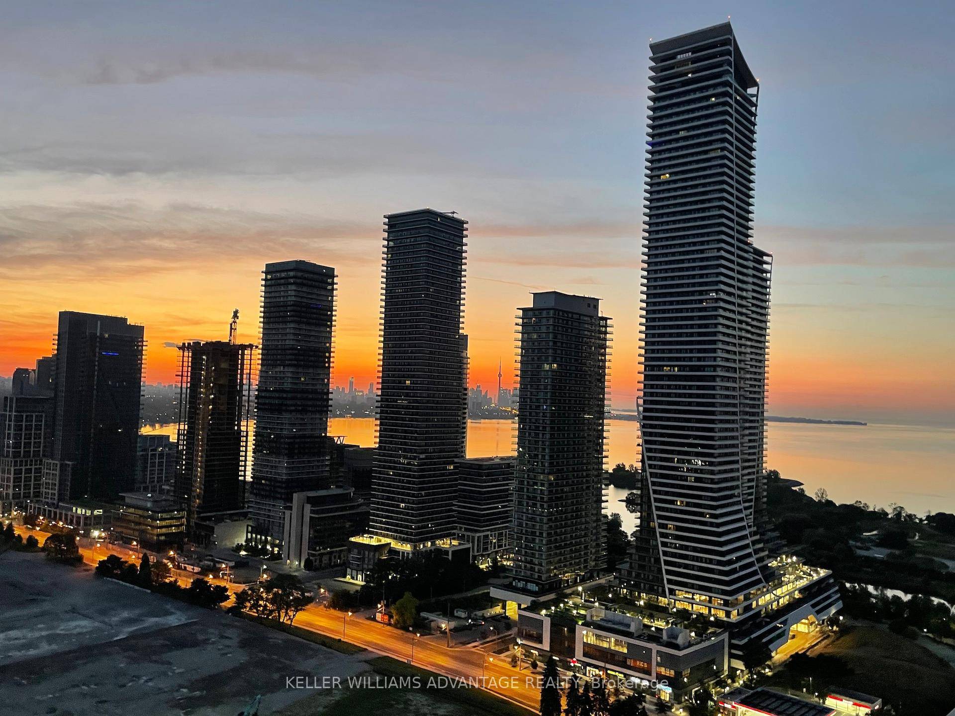 Welcome to this gorgeous condo in the heart of Humber Bay Shores.