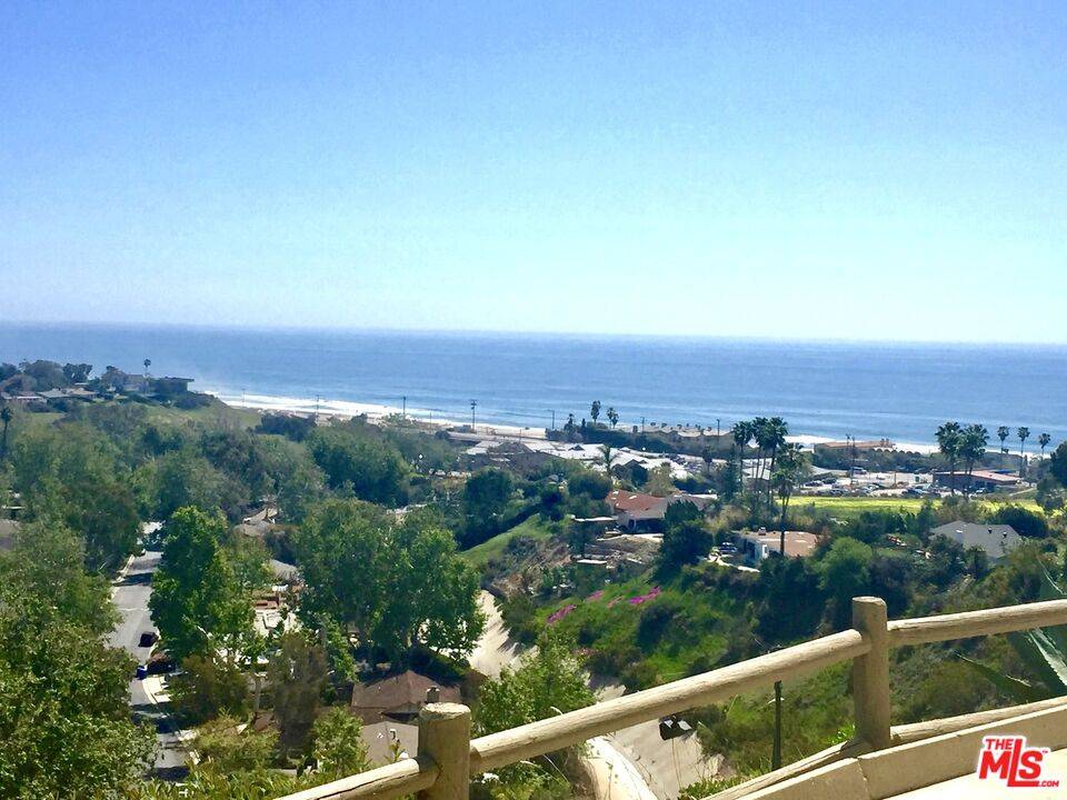 6232 TAPIA DR 3BR Malibu La
