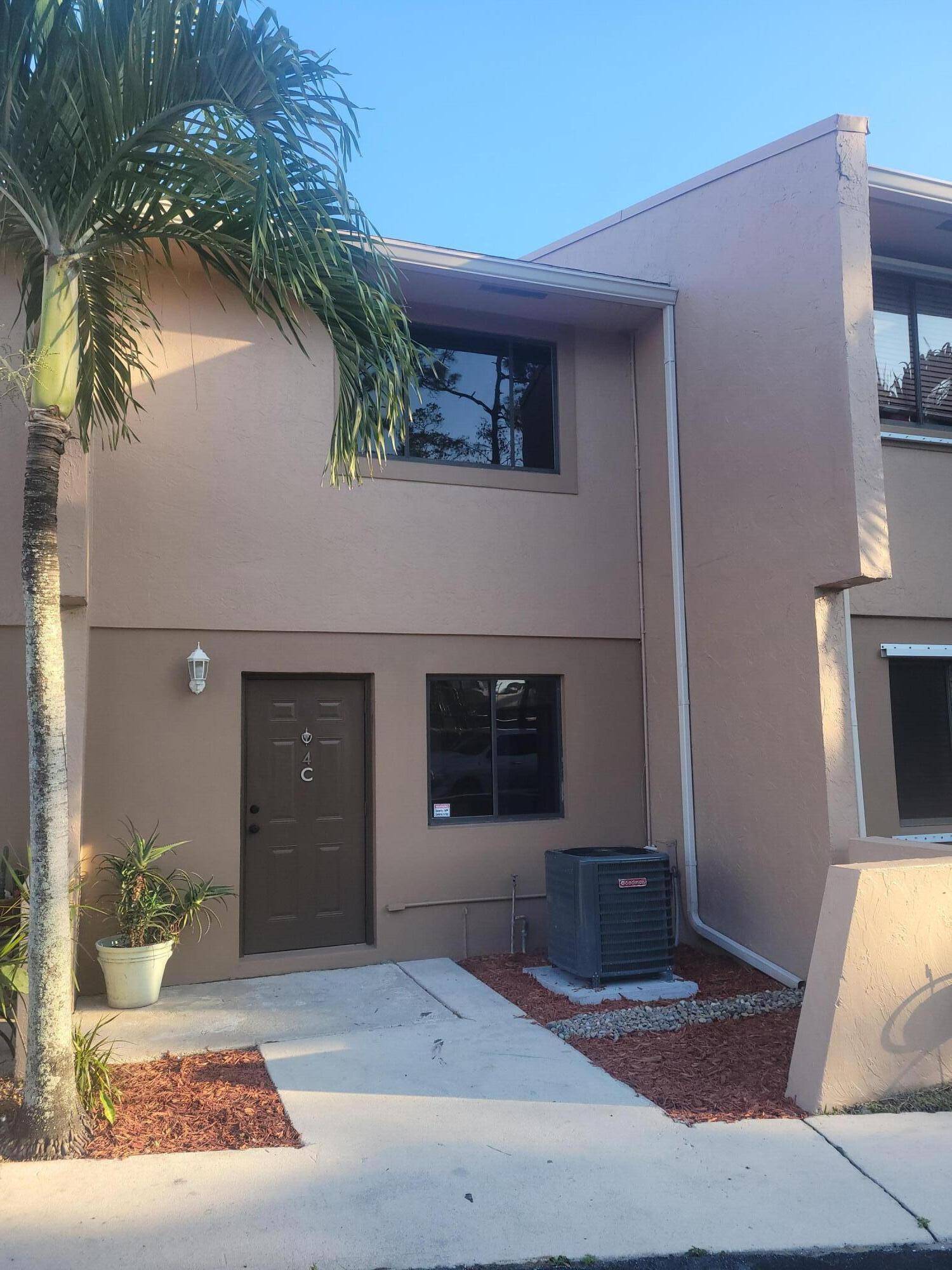 This beautifully renovated 2 bedroom, 1.