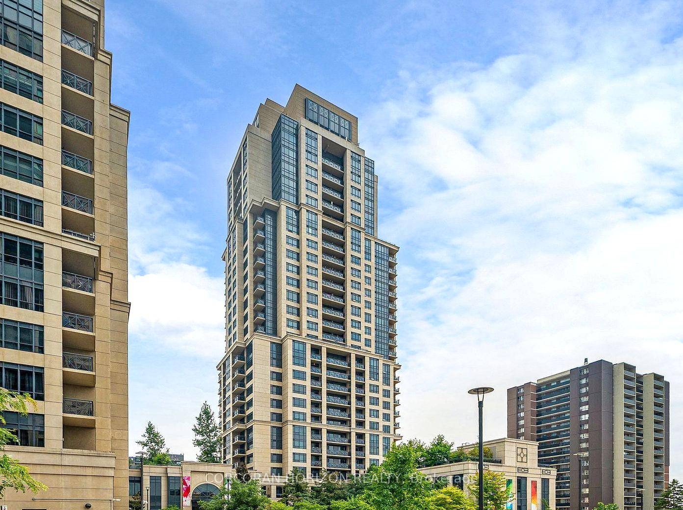 Welcome to this amazing luxury living with this stunning 1 bedroom, 1 bathroom suite atEvermore, offering Urban living in the heart of Etobicoke.
