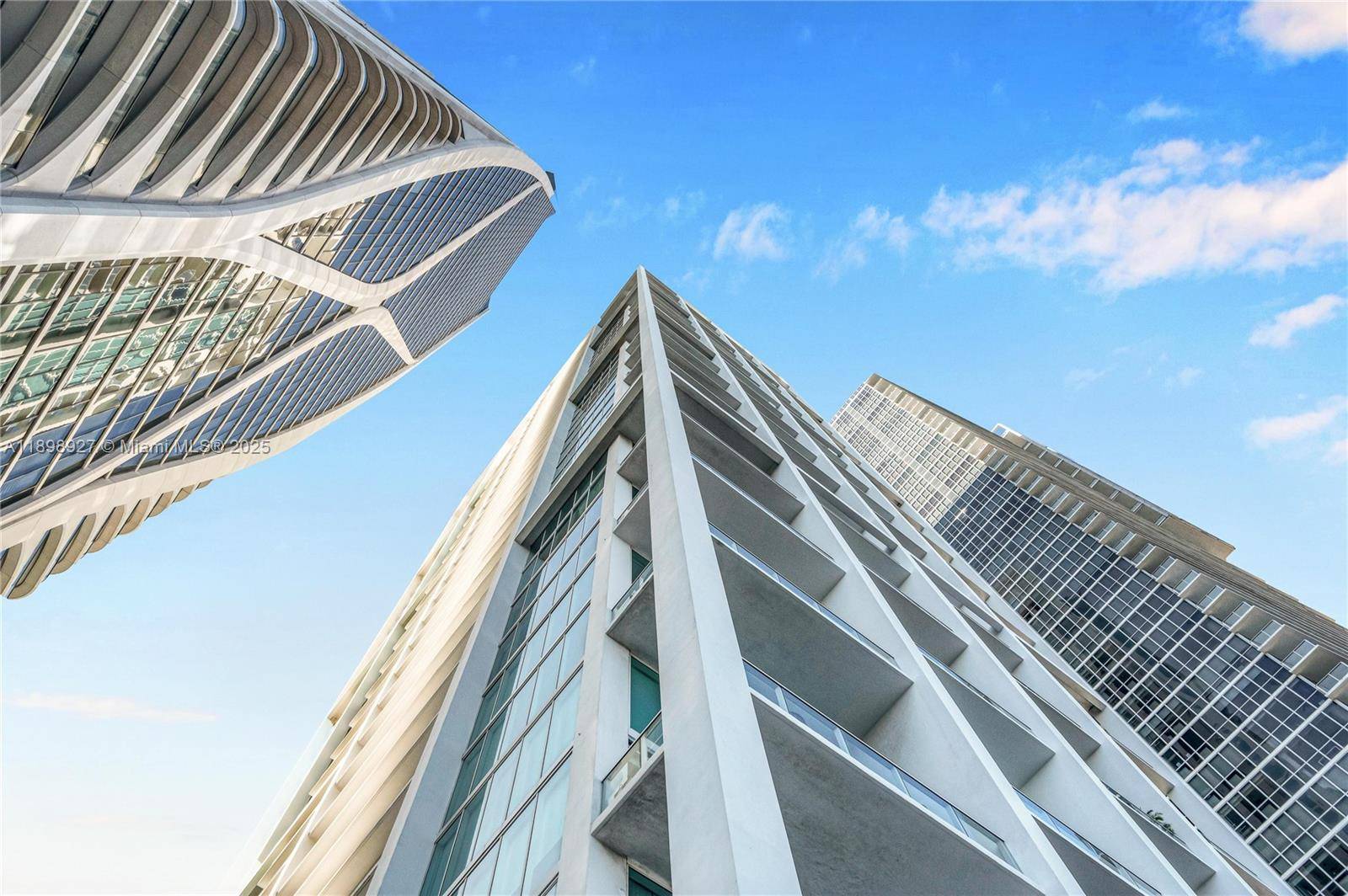 Live the most magical life as an owner at Ten Museum Park.