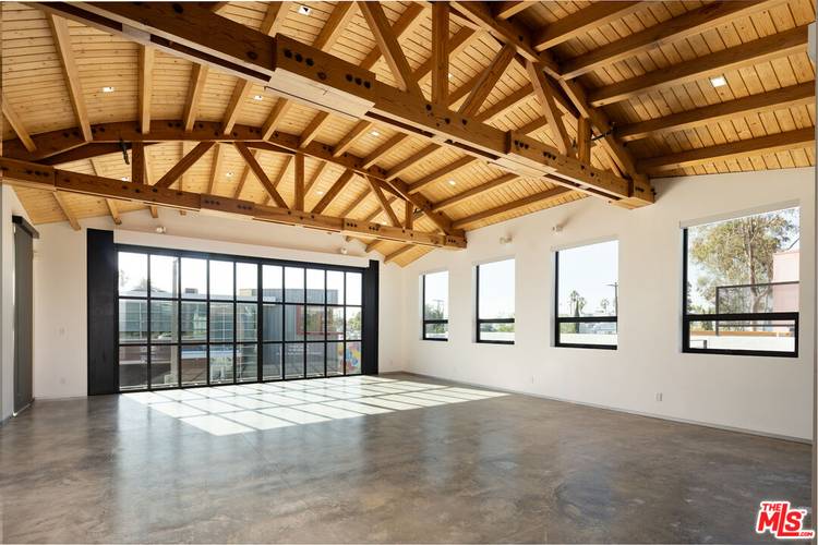 617   Rose Ave 2BR Marina Del Rey La