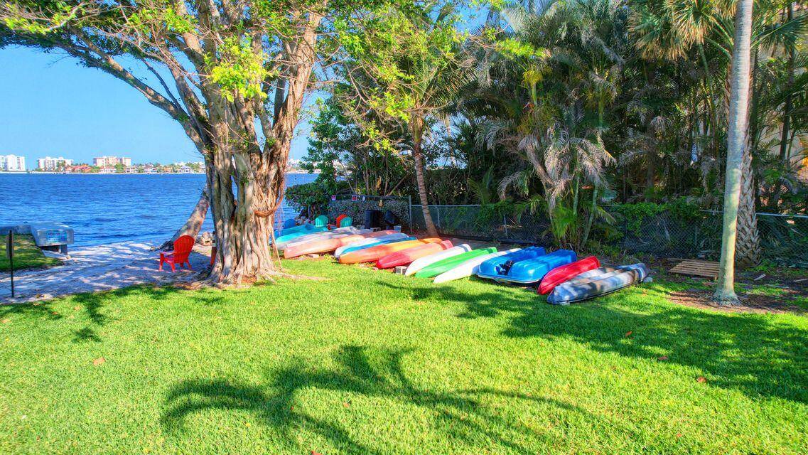 Charming 1 1 Condo in Sought After Intracoastal CommunityNestled in a vibrant 55 community, this beautifully updated 1 bedroom, 1 bath condo offers the perfect blend of comfort and convenience.