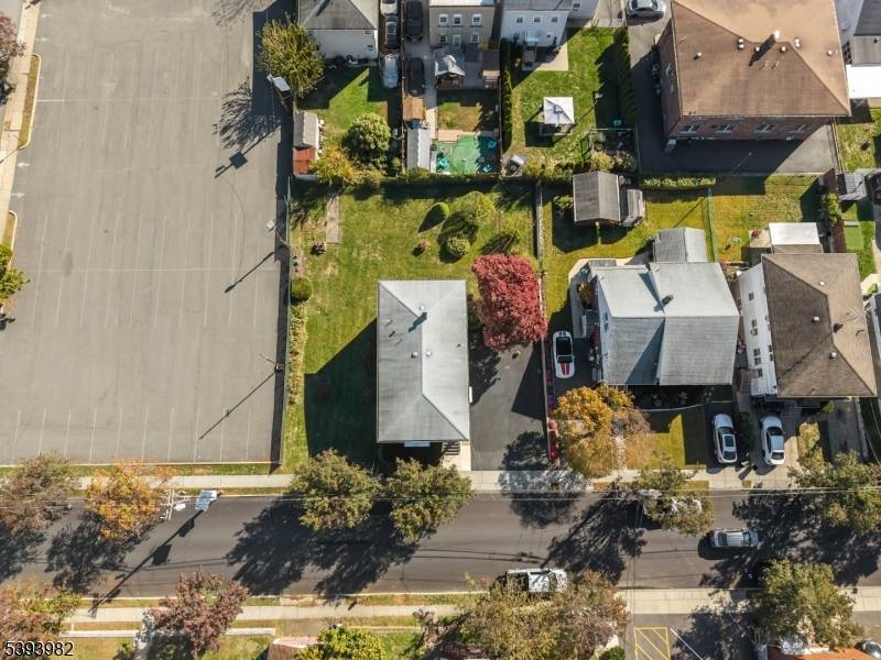 INCREDIBLE INVESTMENT OPPORTUNITY !