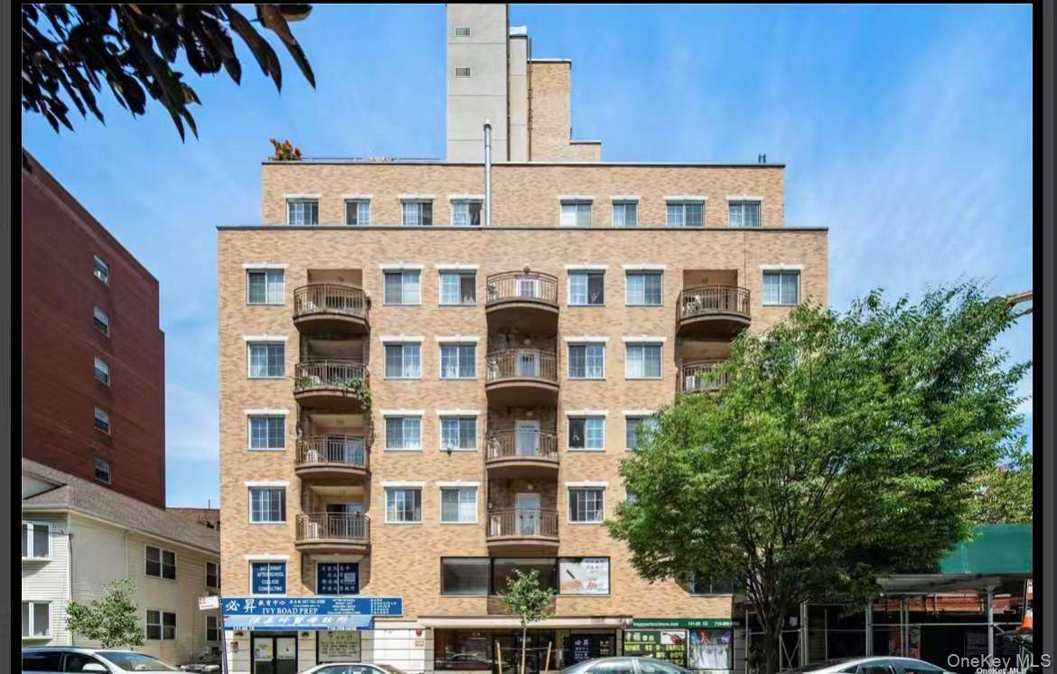 Flushing downtown prime location close to everything, easy access to public transportation.
