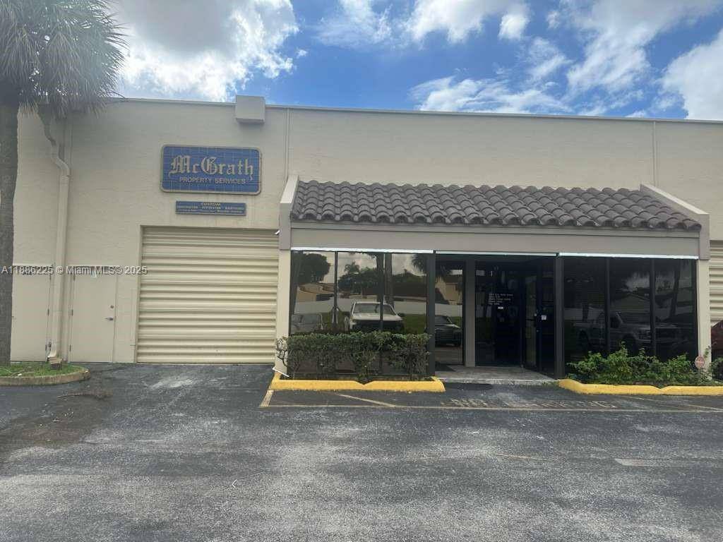 Warehouse office space with loading bay is available in the Miami Lakes Hialeah area, in a secure gated community known as the Commercial Center of Miami, offering secure gated access, ...