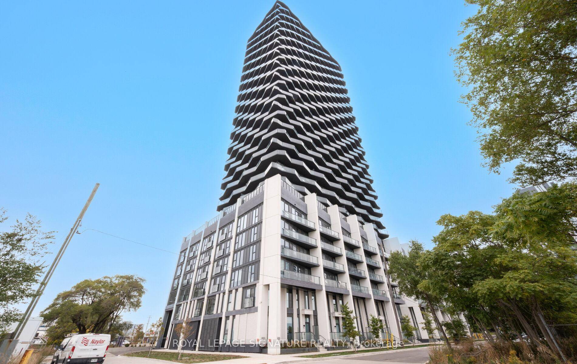 Stunning 3 Bedroom Corner Suite at Thirty Six Zorra.