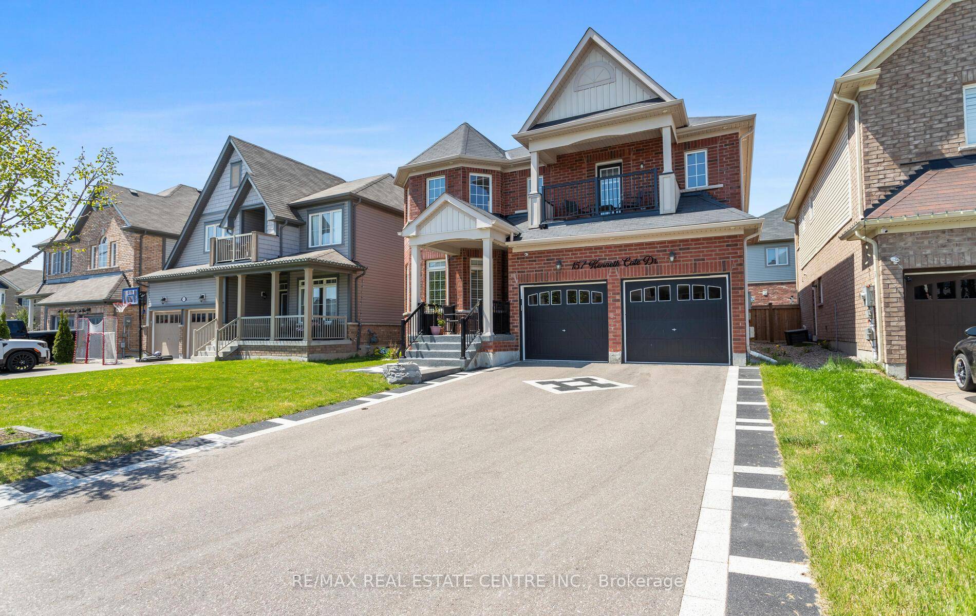 Stunning 4 Bedroom Family Home in Sought After Bowmanville !
