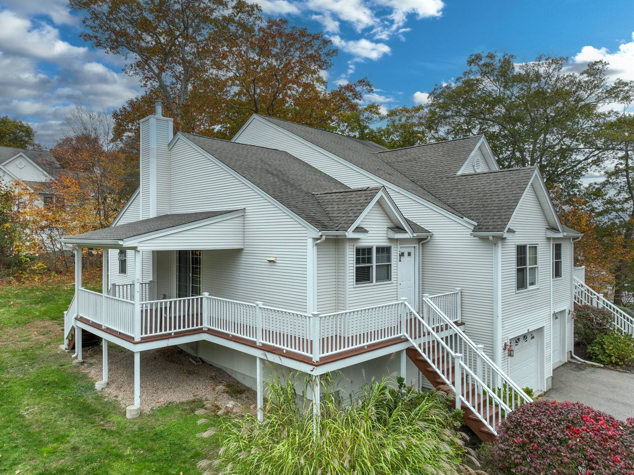 Beautifully maintained Woods Walk Townhouse featuring 3 4 bedrooms and 2.