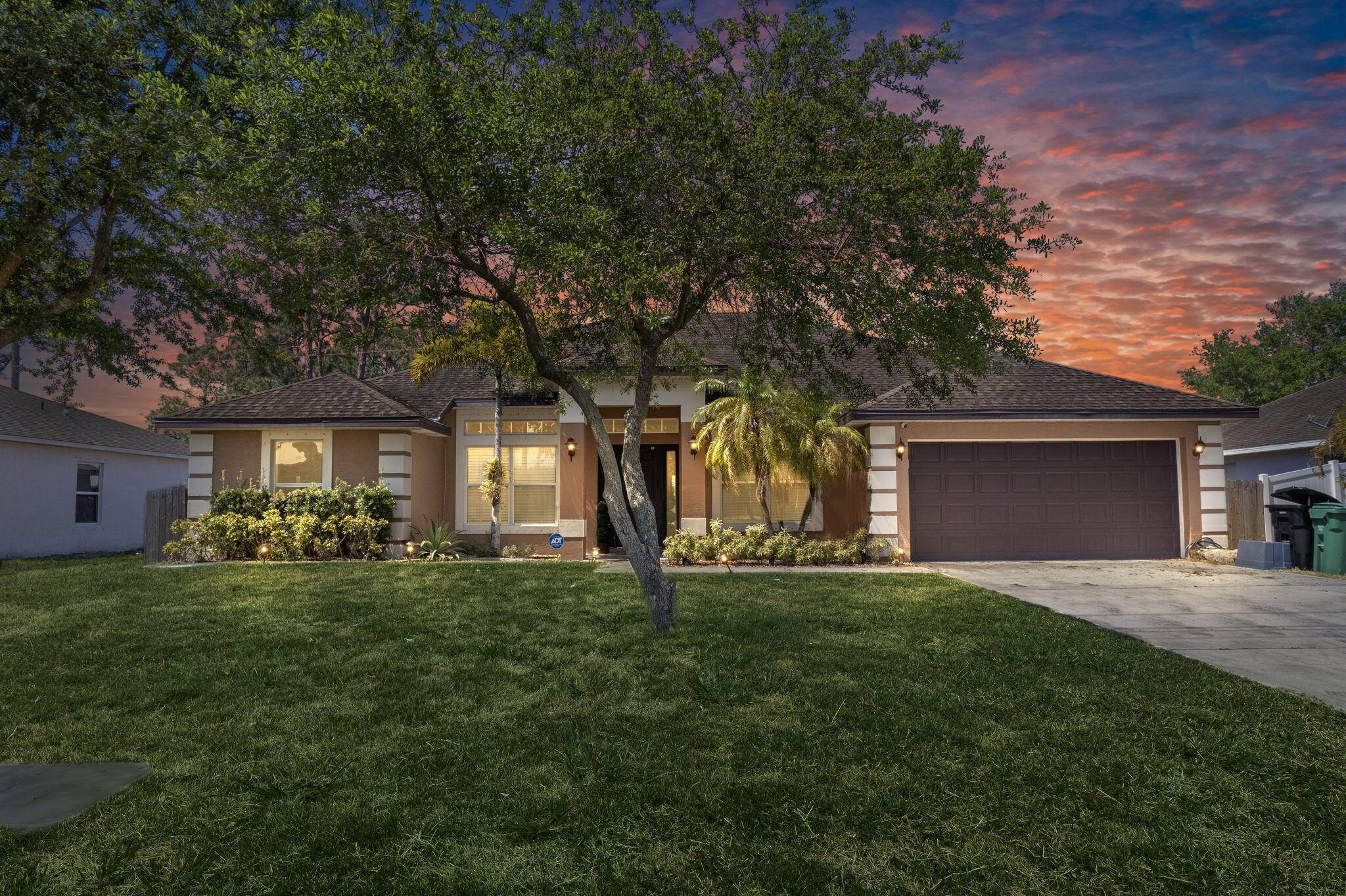 Discover this beautiful 4 bedroom, 2 bathroom home in the heart of Port Saint Lucie !