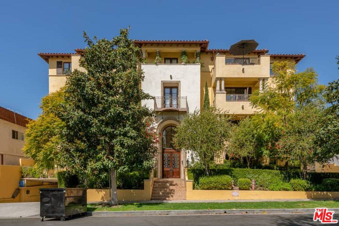 10617 EASTBORNE AVE 2BR Westwood La