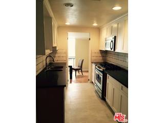 137 S PALM DR 2BR Beverly Hills La