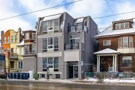 Studio unit on the 3rd floor in one of Torontos most vibrant neighbourhoods !