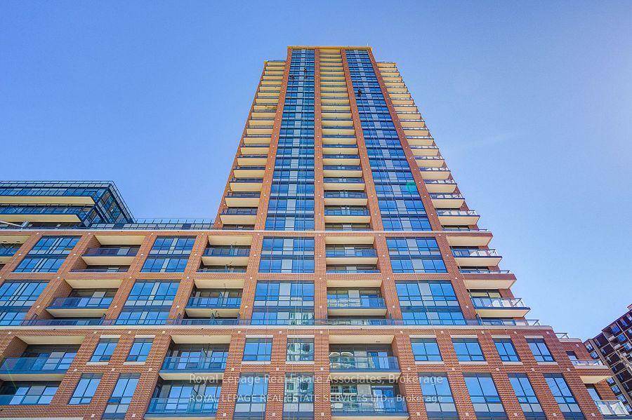 Brand New Unit ! Experience The Perfect Blend Of Modern Comfort amp ; Urban Convenience In This Stunning Brand New Luxury Condo At Pinnacle Toronto East !