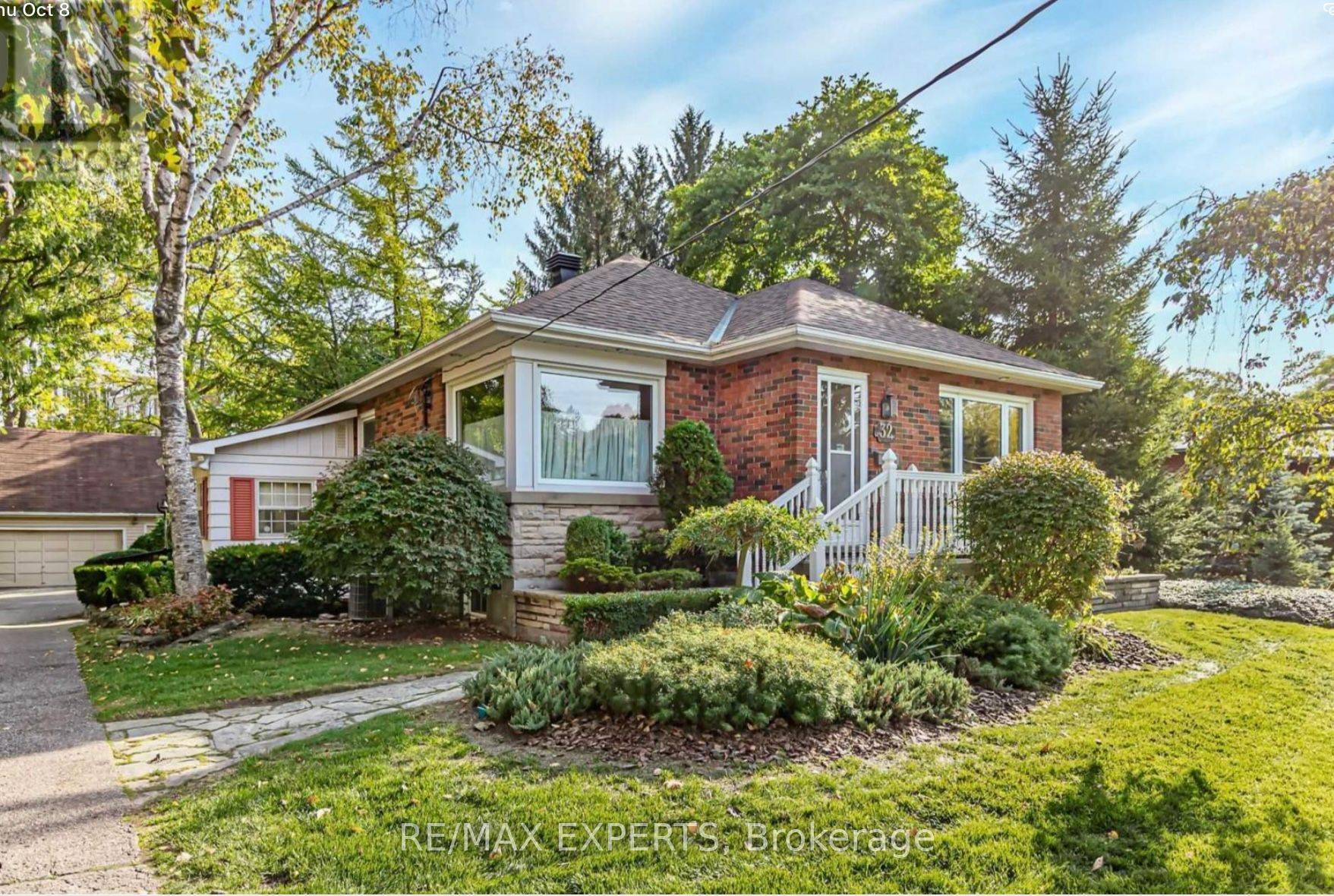 Welcome to your charming 3 bedroom, 2 bathroom bungalow in Bolton !