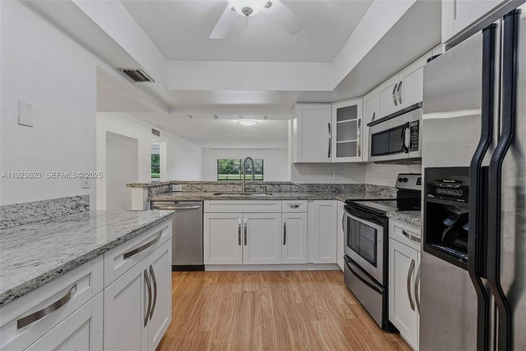 Spacious first floor 2 bedrooms, 2 bathrooms with great view to Bonaventure Golf Course.