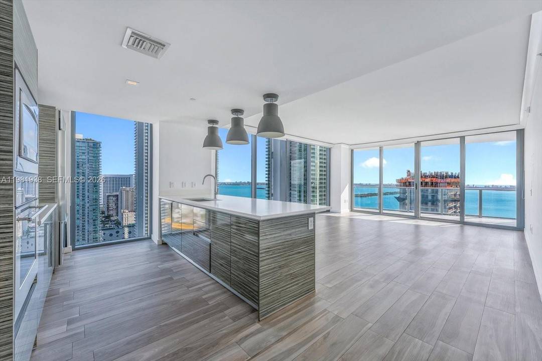 Don t miss this exceptional opportunity a turn key corner residence on the 33rd floor at Icon Bay in Edgewater.