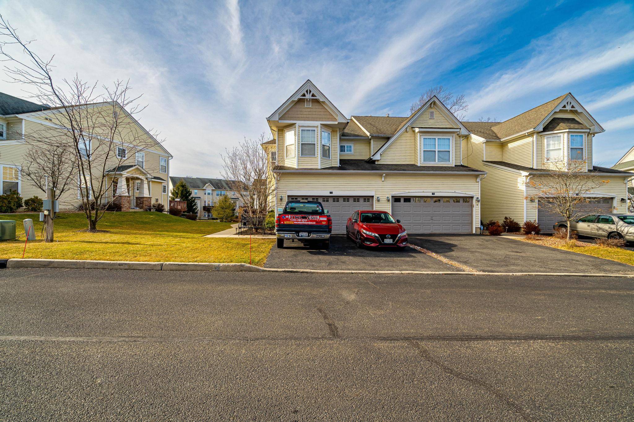Discover the perfect balance of modern design and everyday comfort in this beautifully updated 3 bedroom, 3 bath corner townhouse, ideally located in one of Middletown s most sought after ...