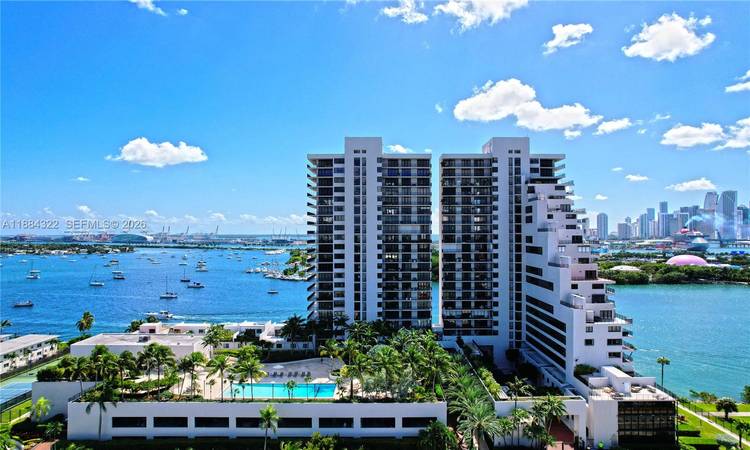 Experience 1000 Venetian 1902 featuring two expansive terraces north and south facing offering stunning sunrise and sunset views.