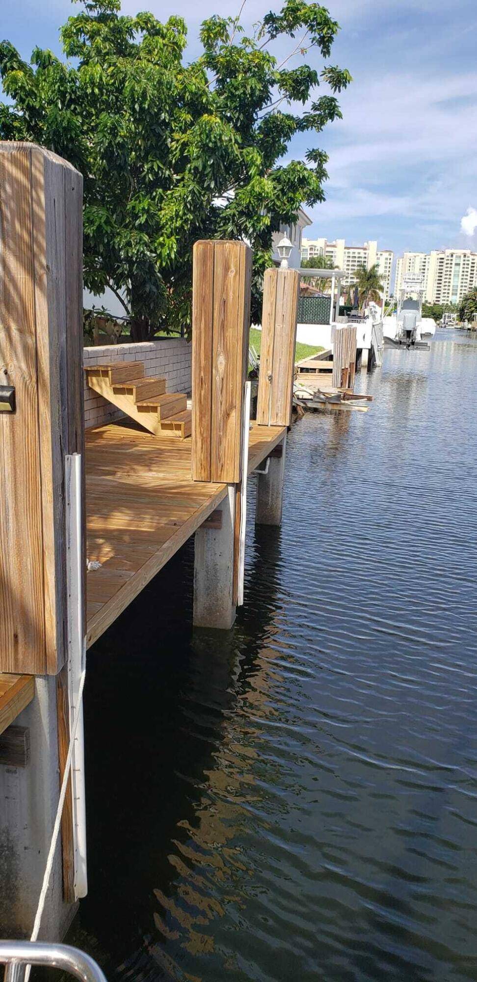 private dock for rent. includes water and electric.
