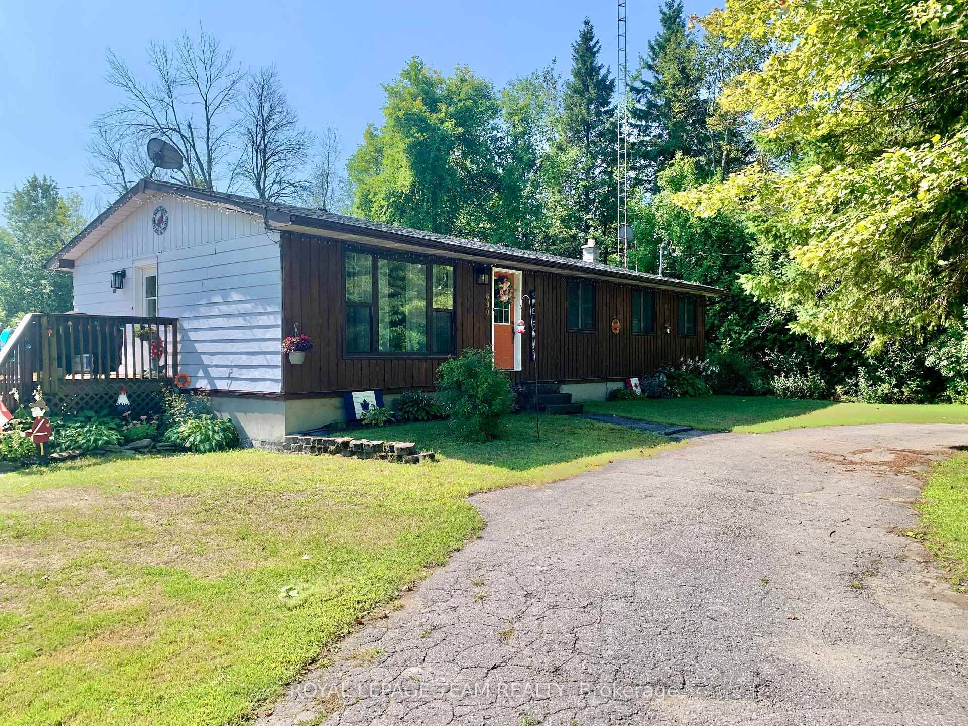 A Rare Gem Beside Limerick Forest !