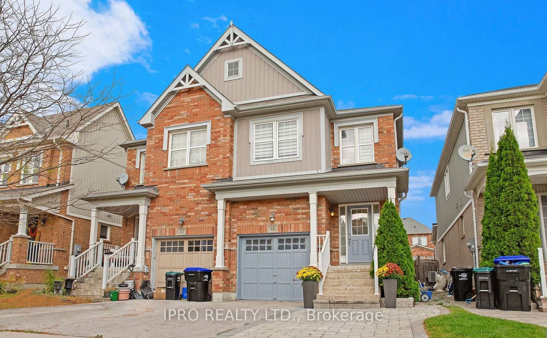 Wow ! ! ! Gorgeous, Very Bright, 3 Bdrms Semi Detached 4 Washrooms Home in A Family Friendly Neighborhood Features Master Bedroom With Ensuite.