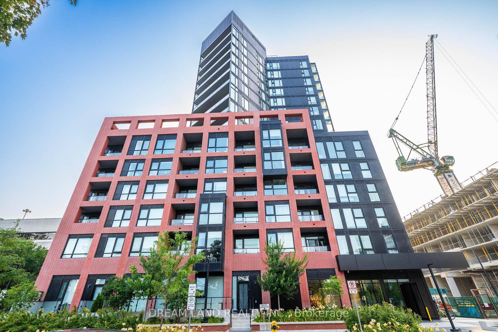 Welcome to Your Dream Condo !
