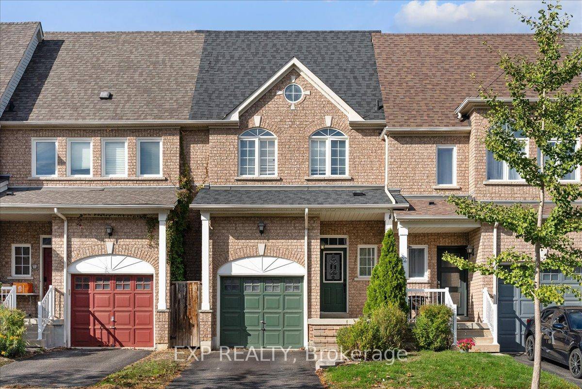 Fantastic North Whitby Location !