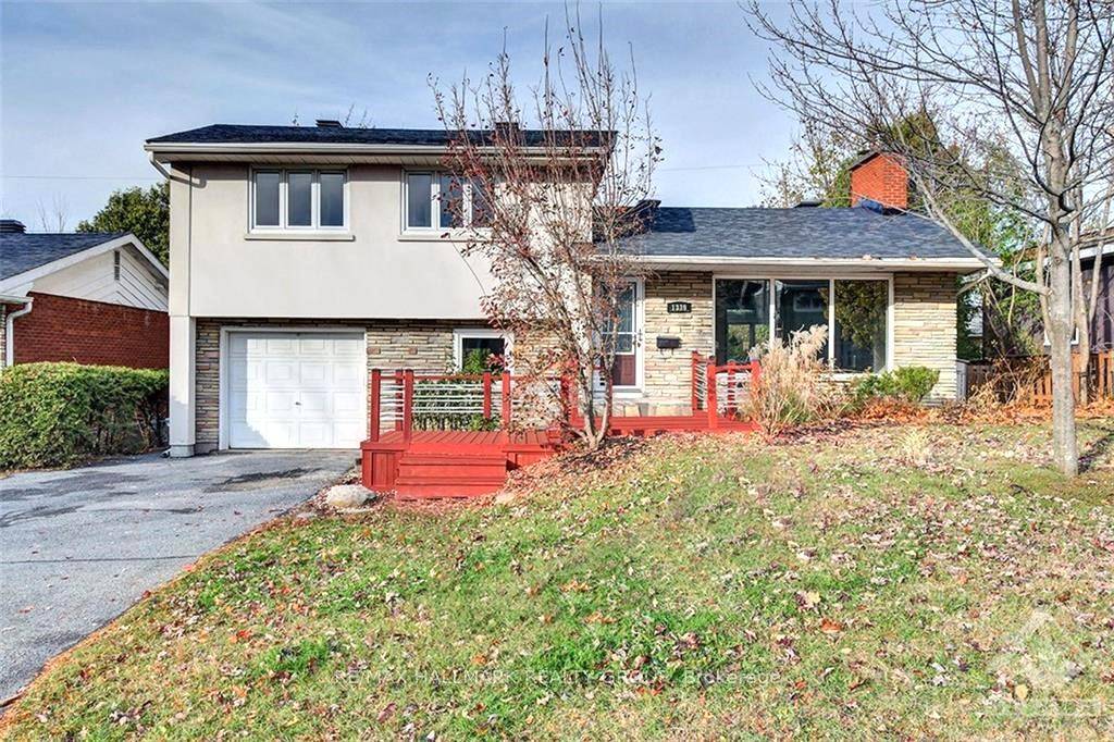 Prime, Alta Vista location on a quiet family friendly street within easy walking distance to parks, schools and shopping.
