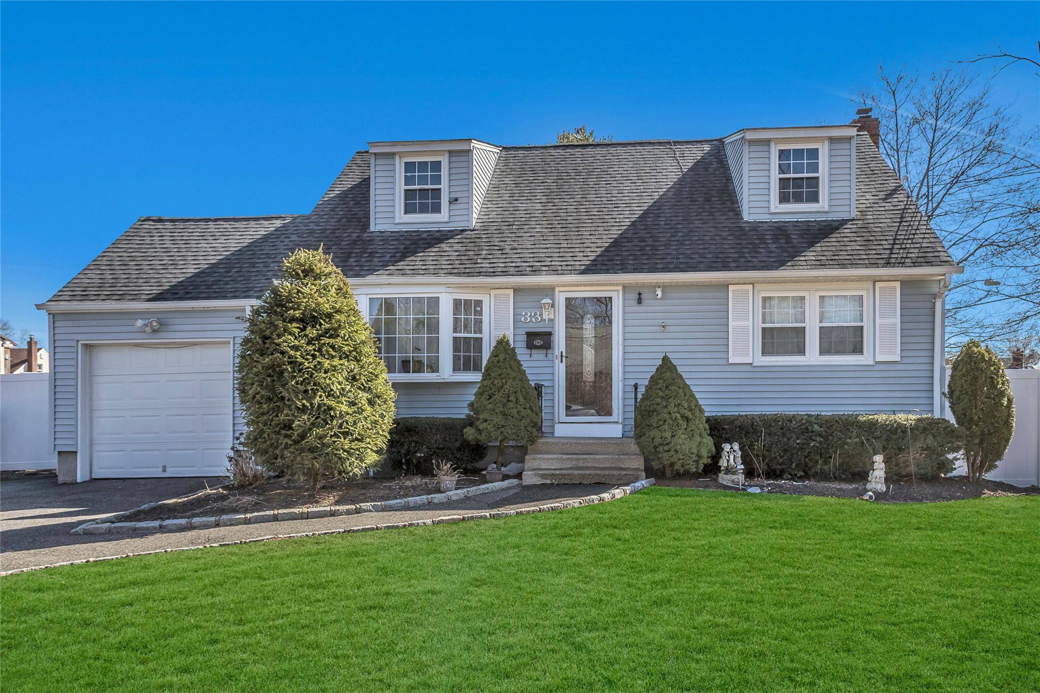 HAVE YOU BEEN LOOKING FOR YOU NEXT RENTAL INVESTMENT or Next FORVER HOME ?