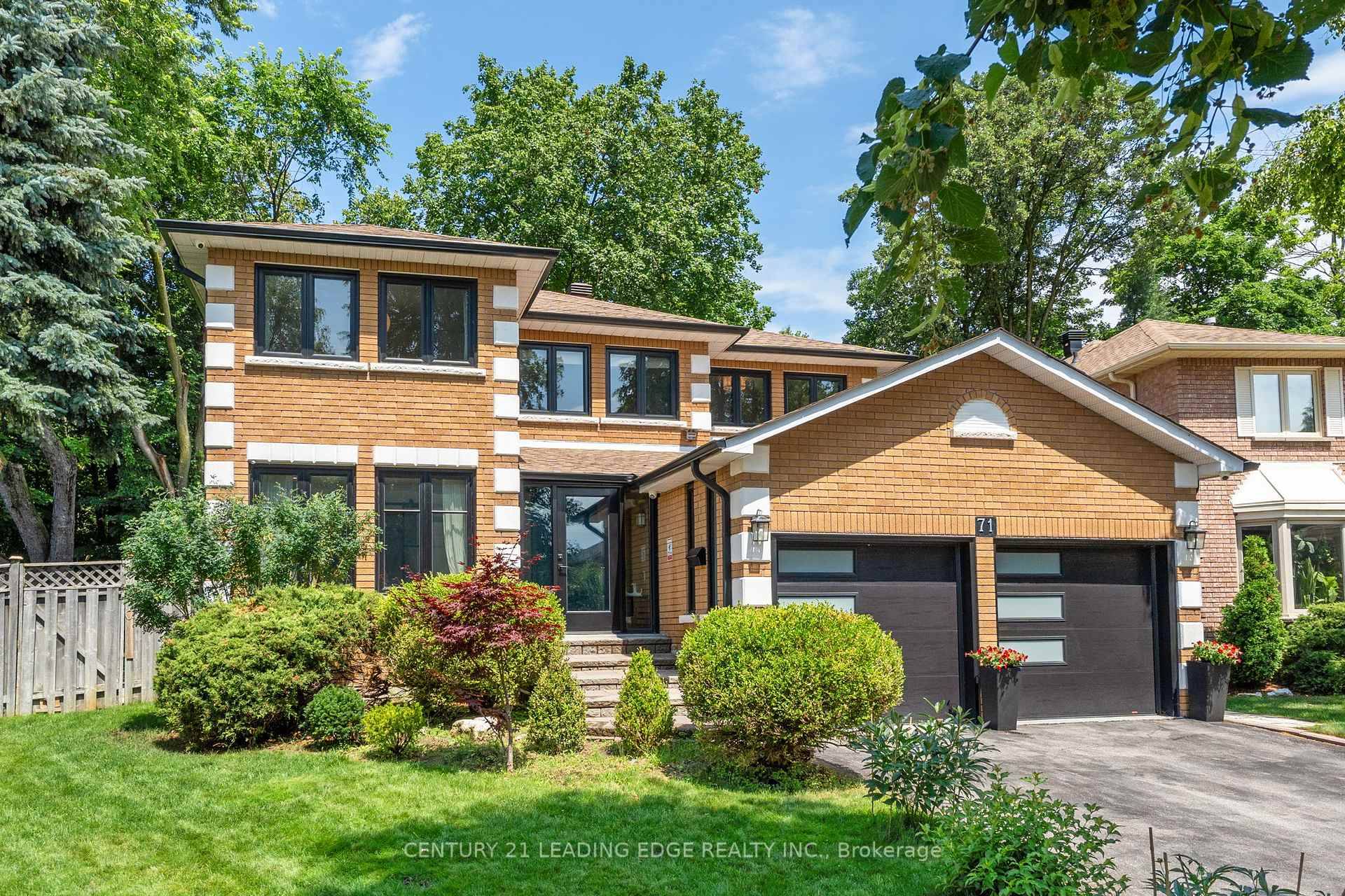 Step into timeless sophistication at 71 Red Oak Dr, a meticulously renovated executive home nestled on a serene ravine lot in one of Richmond Hills most sought after neighbourhoods, Doncrest.