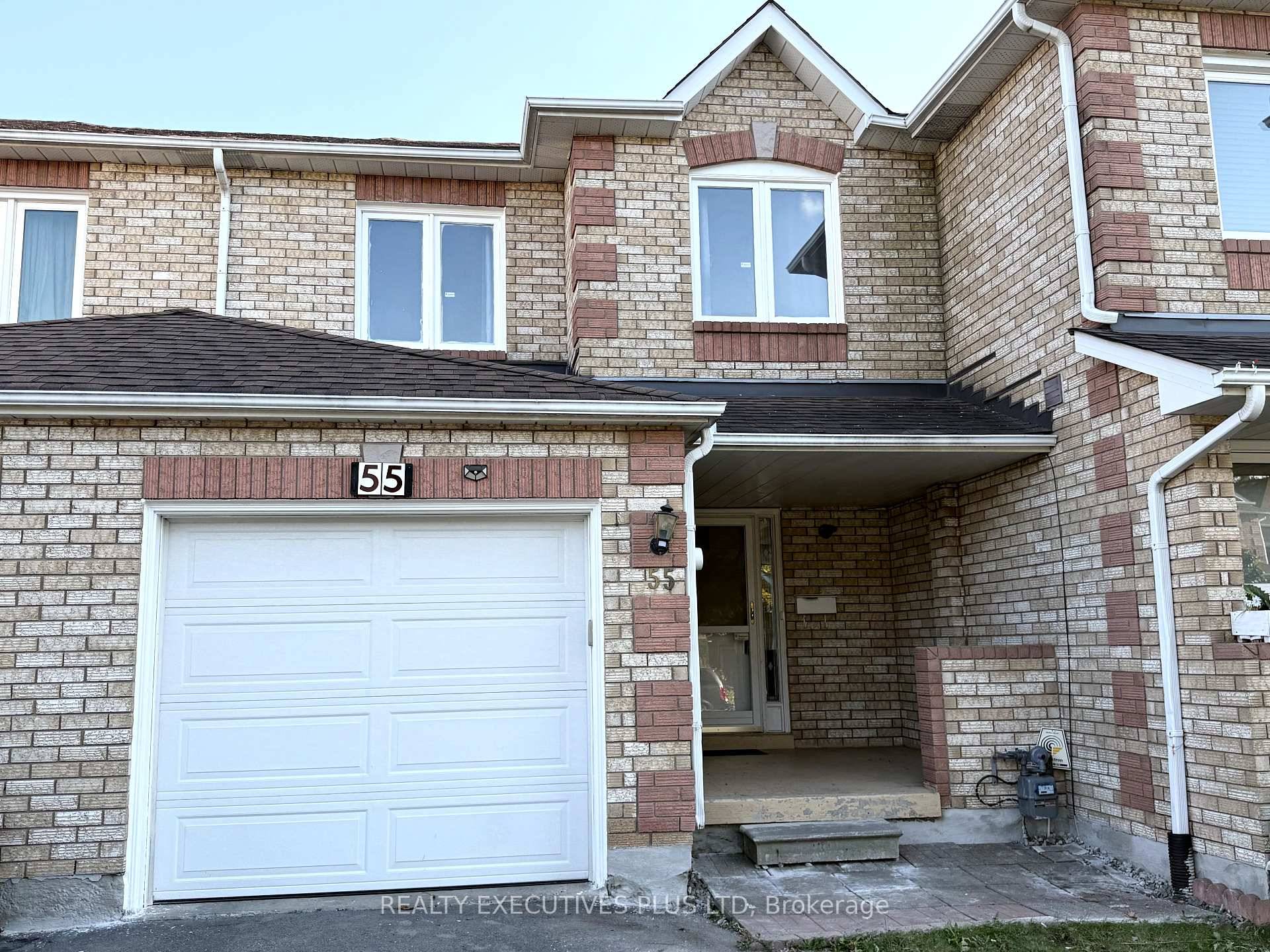 Freehold Townhouse beautifully designed in the prime area of Brampton, featuring hardwood flooring on the main floor, Laminate on the upper floor, with a walk out to a wooden deck ...