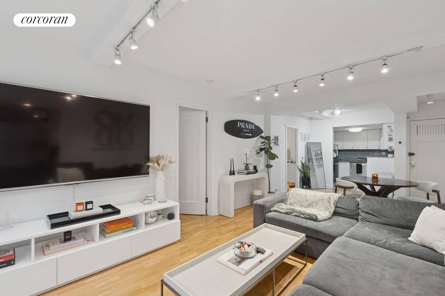 First showing during Open House Sunday August 17th 12 30 PM 2 00 PM Western skyline views of the Chrysler building and bright light fills this marvelous, fully renovated and ...