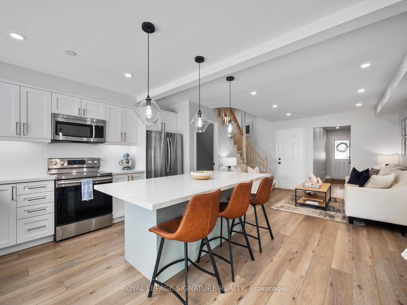 This 4 bedroom, 3. 5 bathroom end unit condo townhouse delivers over 1, 600 square feet of renovated comfort and smart design across three levels.