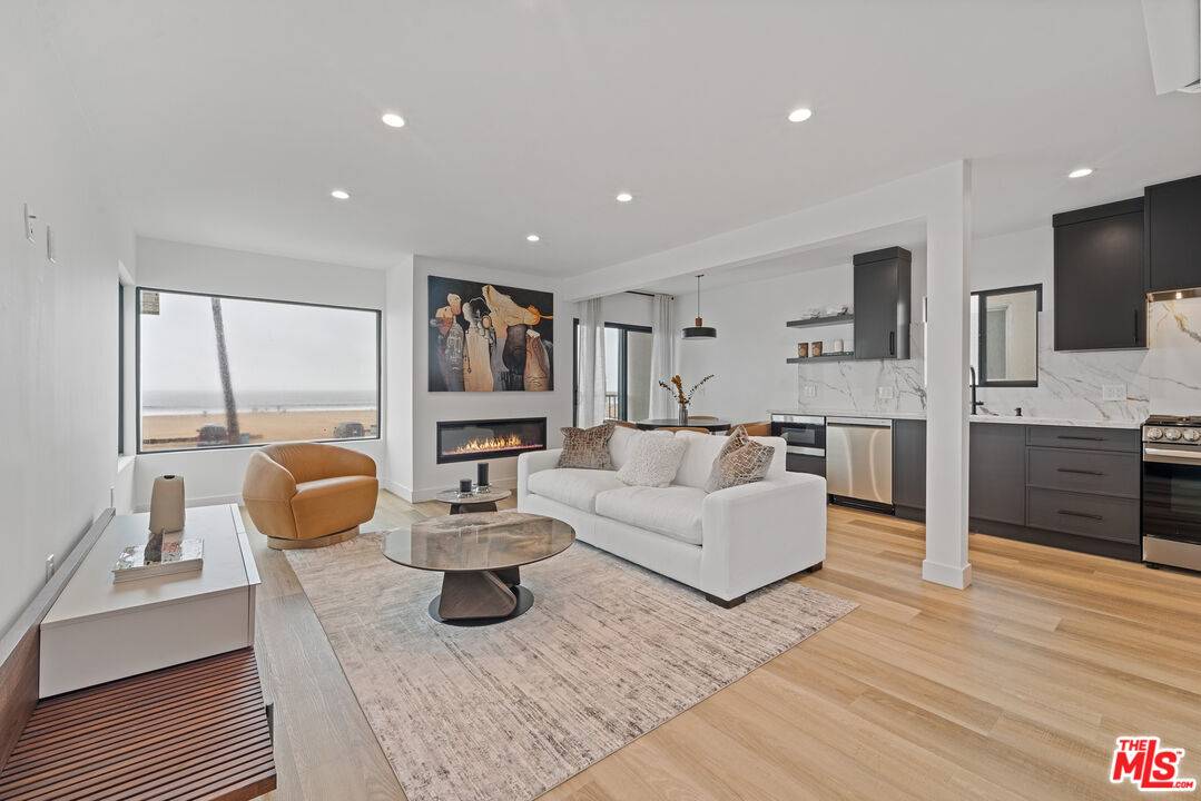 3305 Ocean Front Walk 3.0 Marina Del Rey LA
