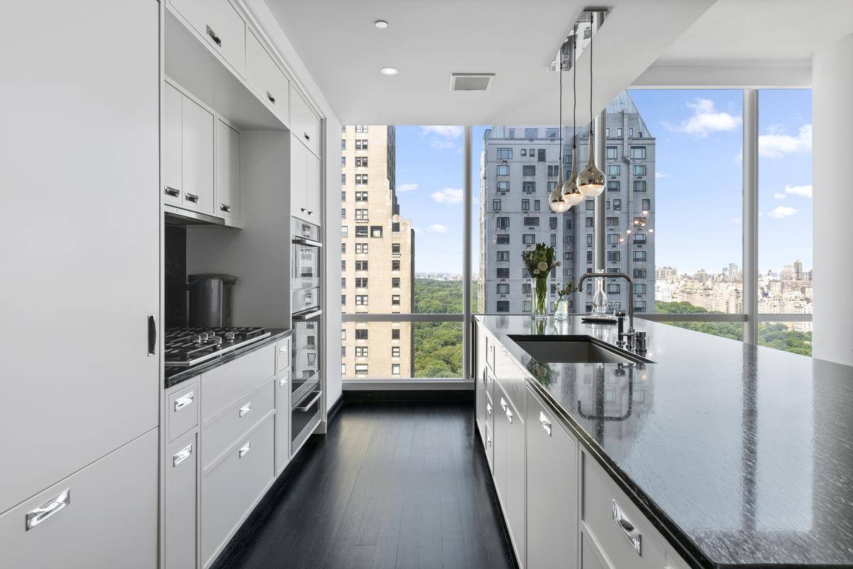 This impressive 3 bedroom, 3.