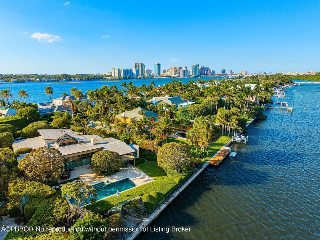 Only property available on Everglade Island.