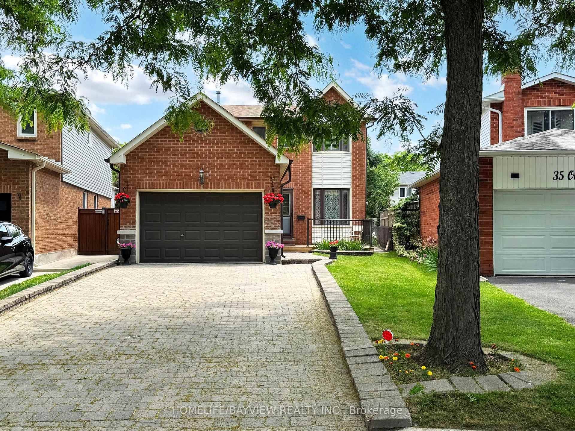 Beautiful Detached Home, Very well Updated and Maintained by its Owners, Efficient Layout, Bright and Lively, 3 Generous Size Bedrooms, Nicely Finished Basement Apartment with Seperated Entrance, Great Income Potential, ...