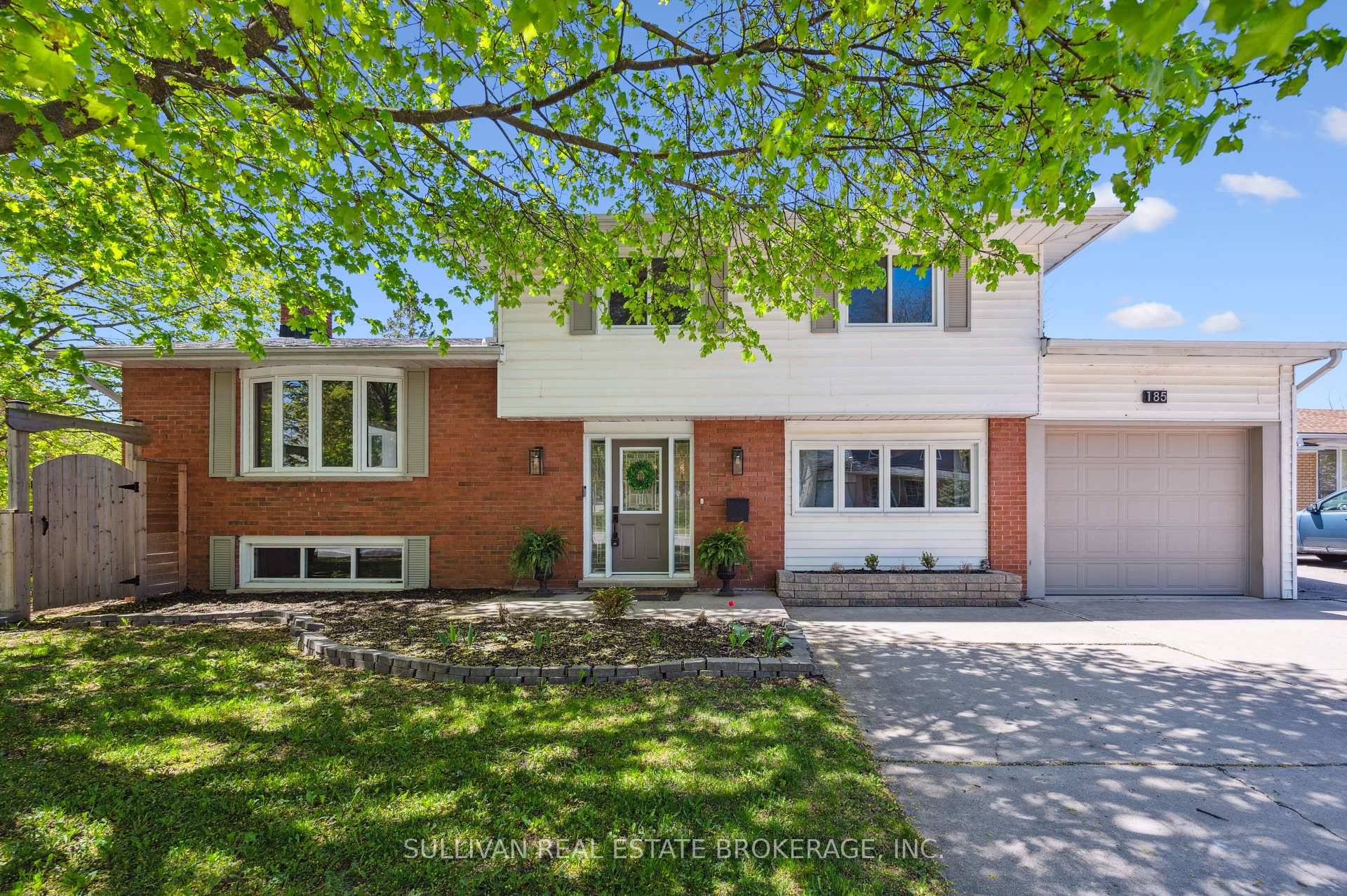 Welcome to 185 Carter Avenue in the sought after Lincoln Heights neighbourhood in Waterloo.