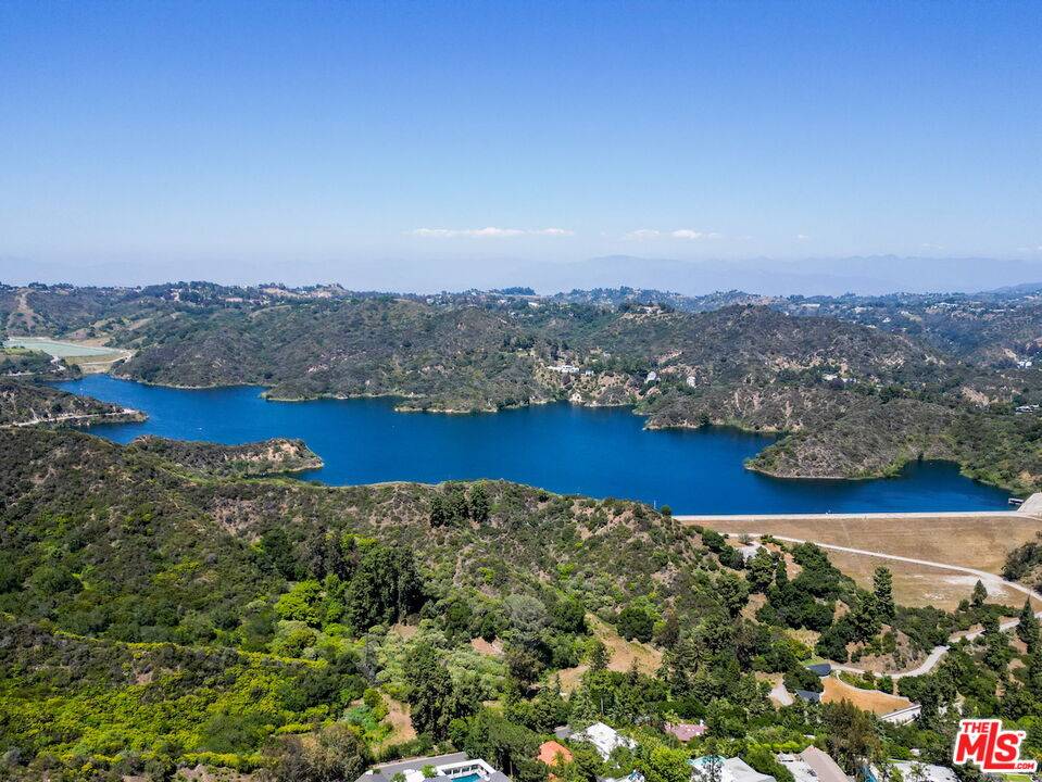 1726   Stone Canyon Rd 4BR Bel Air La