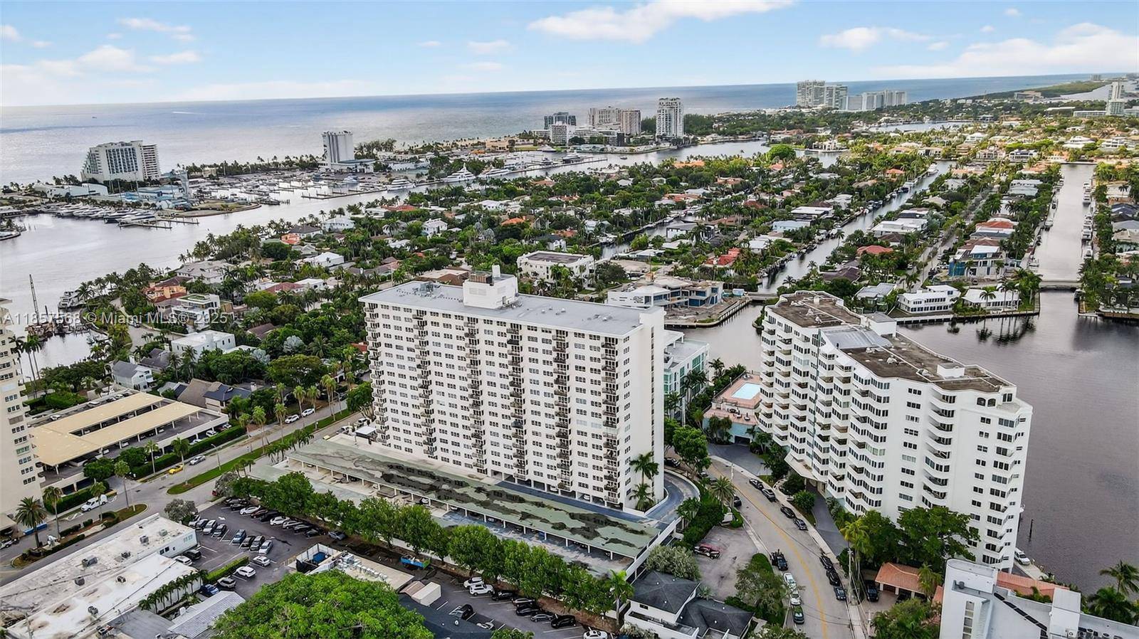 Breathtaking Views amp ; Coastal Lifestyle !