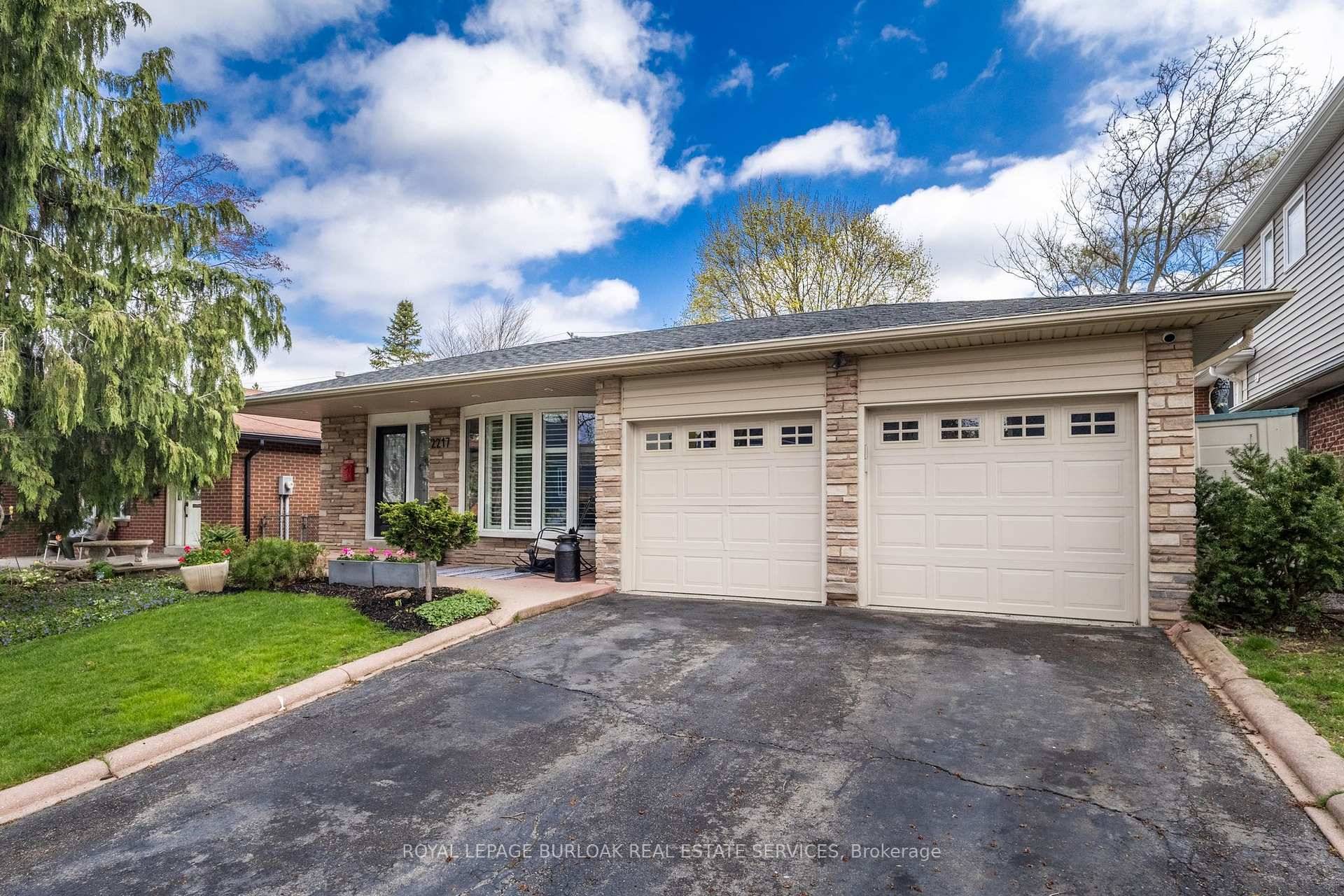 Situated in a very desirable area of Brant Hills.