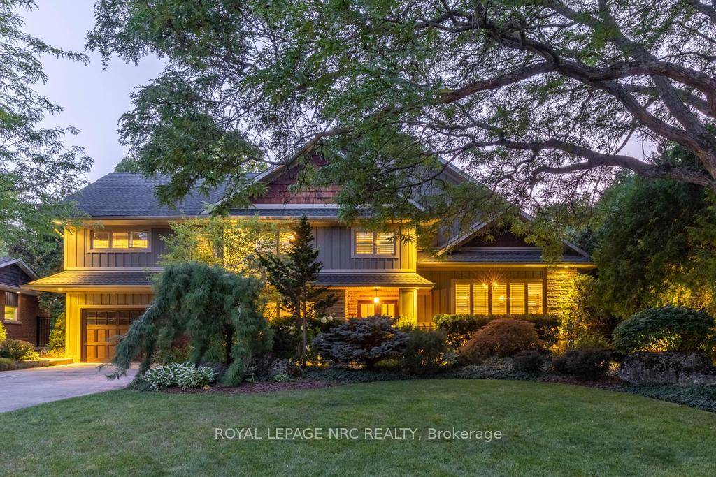 BEAUTIFUL MULTI LEVEL DREAM HOME IN SOUGHT AFTER SOUTH GLENRIDGE !