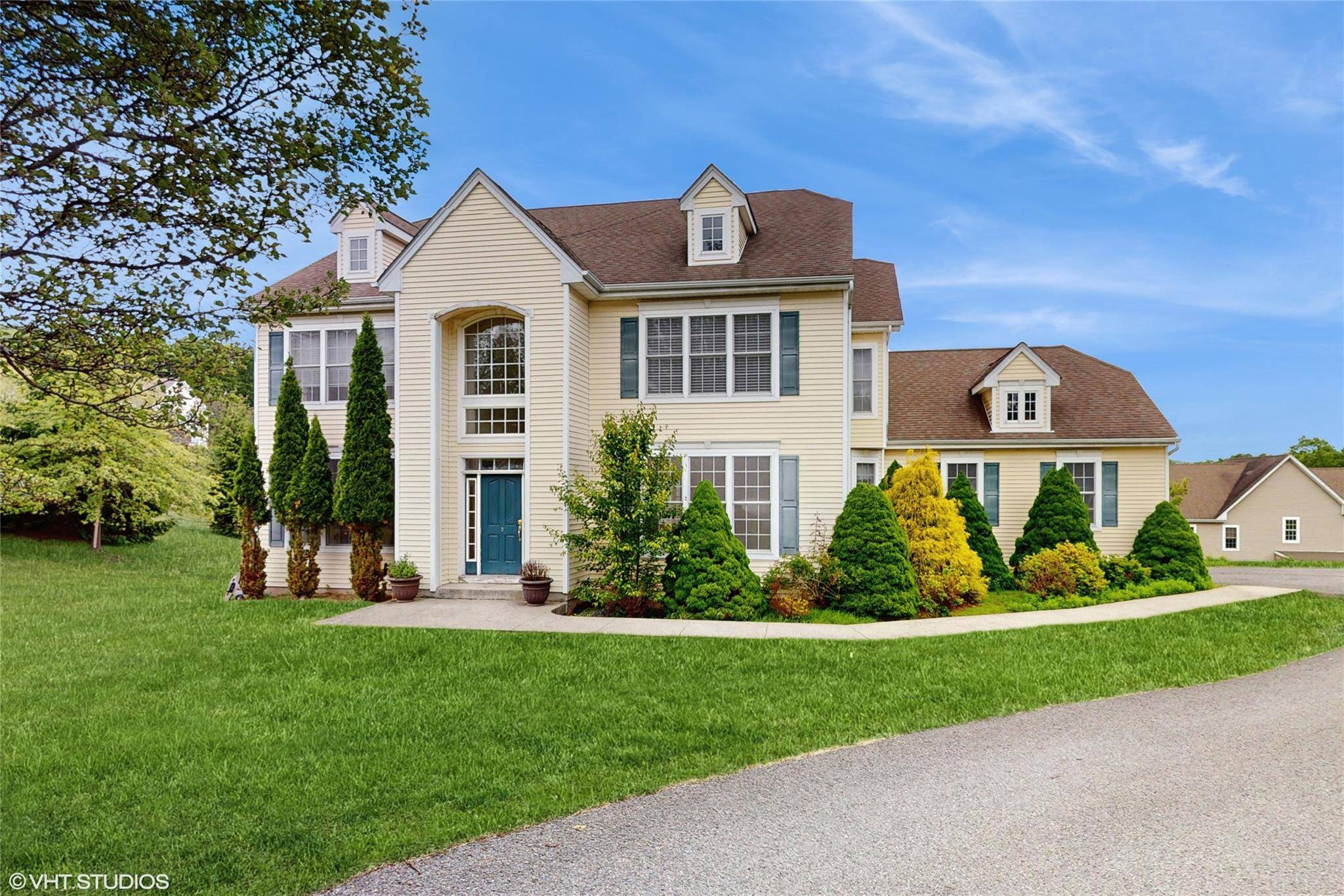 Welcome to 3 Caledonia Circle A Luxurious Haven in the Brigadoon Community Imagine stepping into a stunning home that exudes elegance and sophistication.
