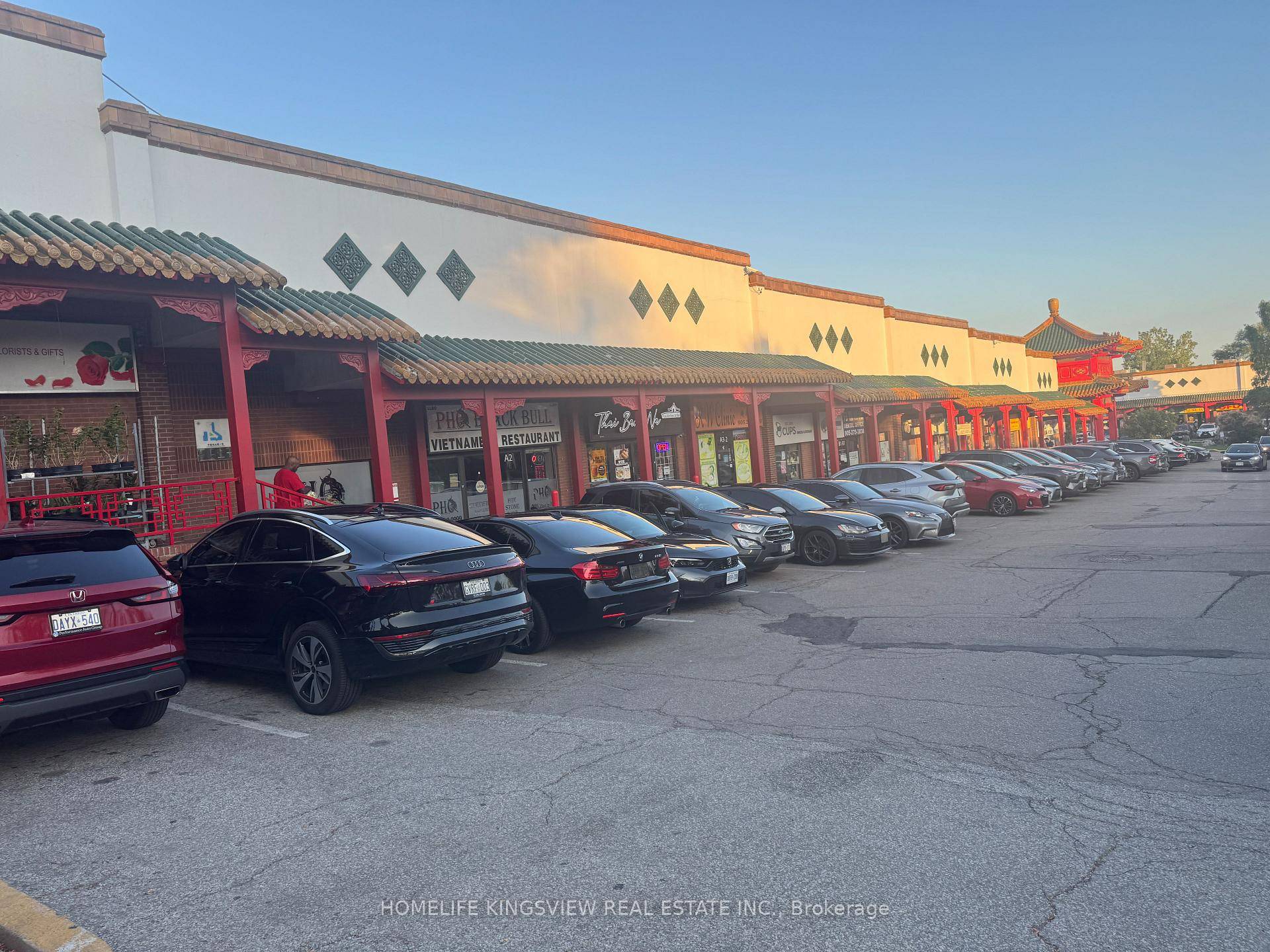 PRIME LOCATION ! ! ! Established 2, 700 sq.