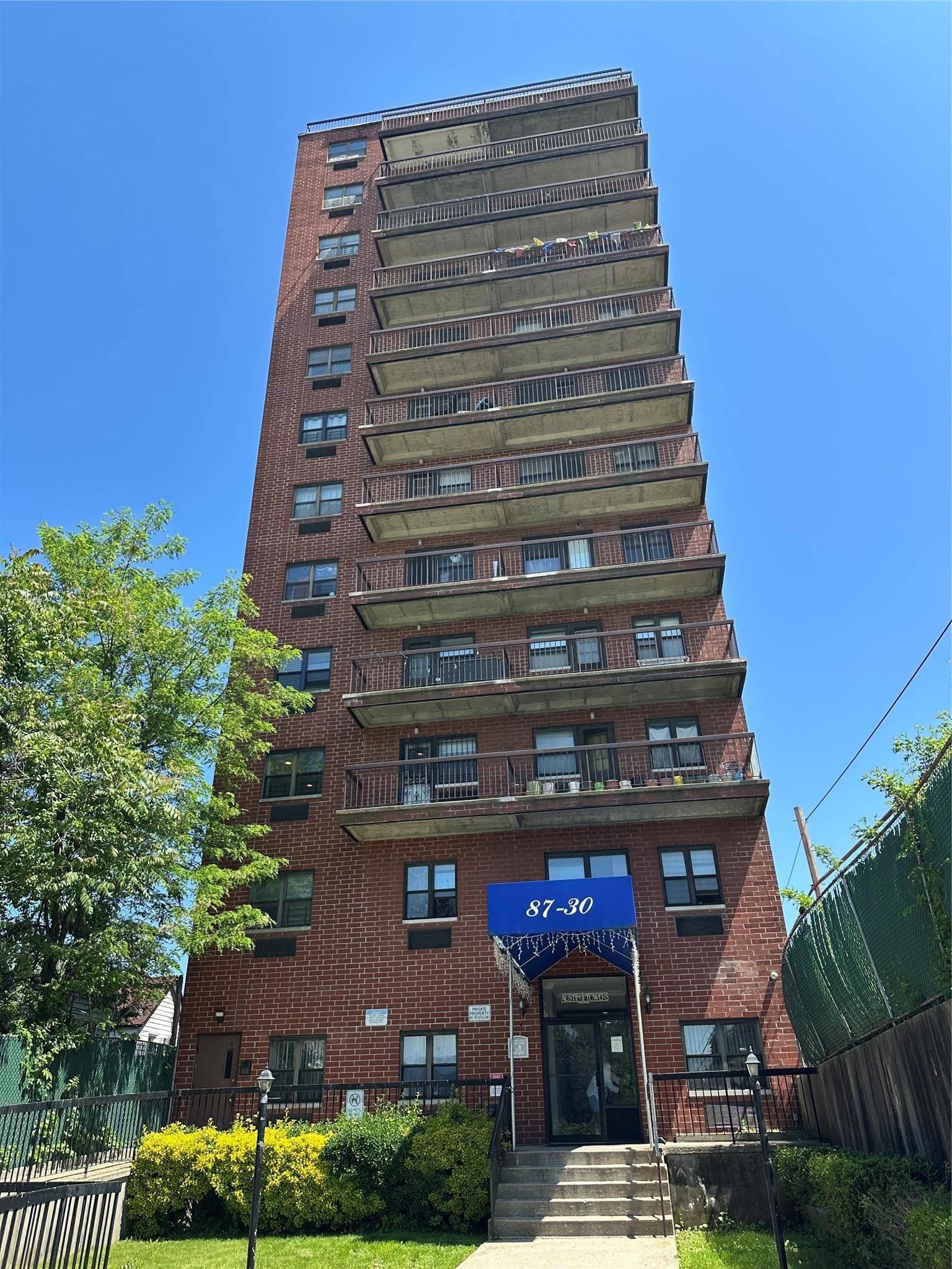 Welcome to this well maintained 1 bedroom, 1 bath condo nestled in the vibrant Rego Park neighborhood of Queens.
