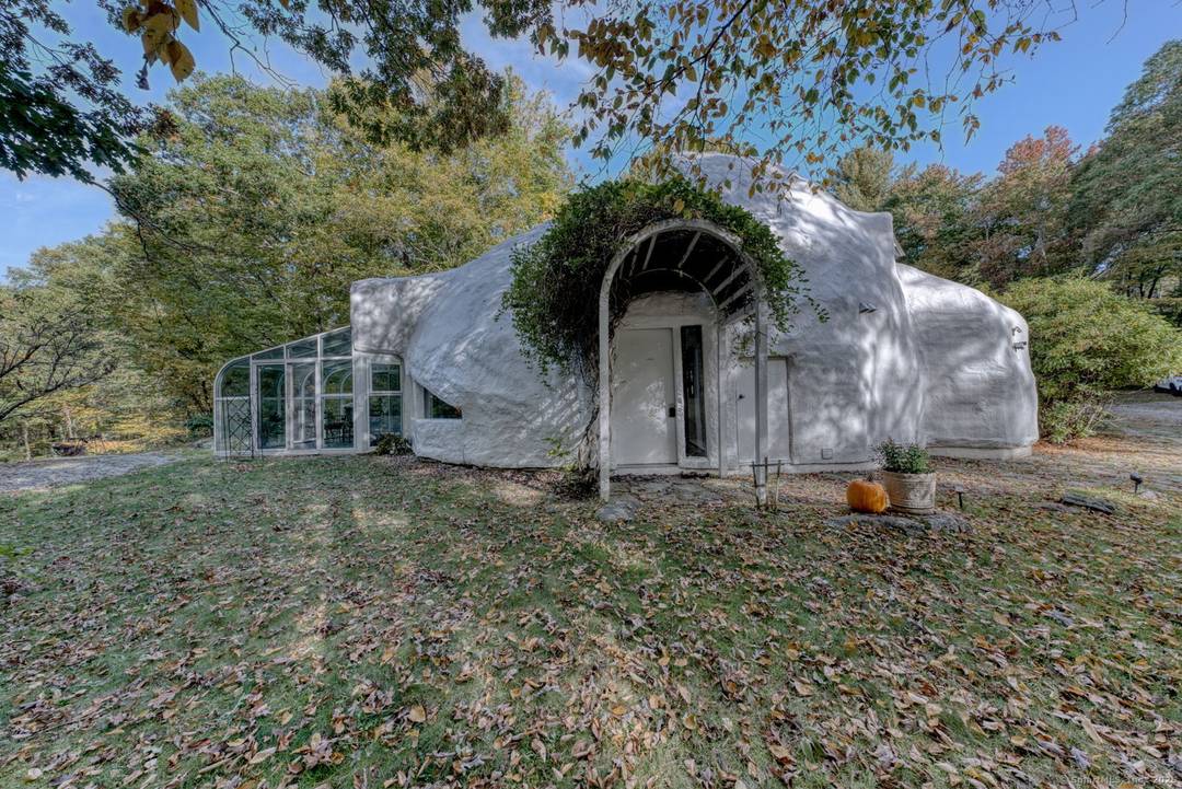 Cornwall Bridge A Truly One of a Kind Private Estate in Litchfield County.