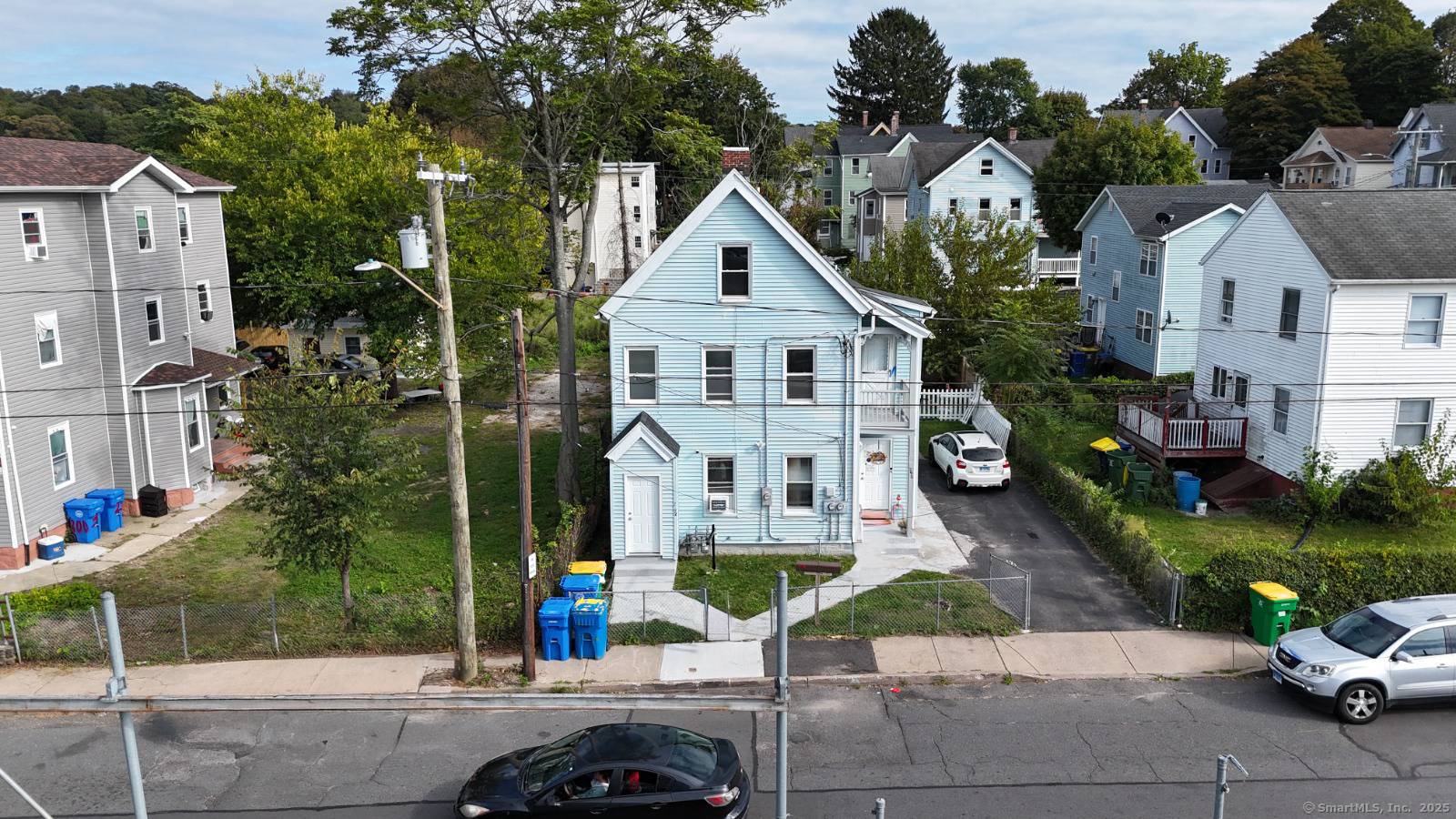 Attention Investors. Come and own this 2 Family House located in a quiet neighborhood spacious 6 Bedrooms and 3 Full Bathrooms brand new appliances in both units.