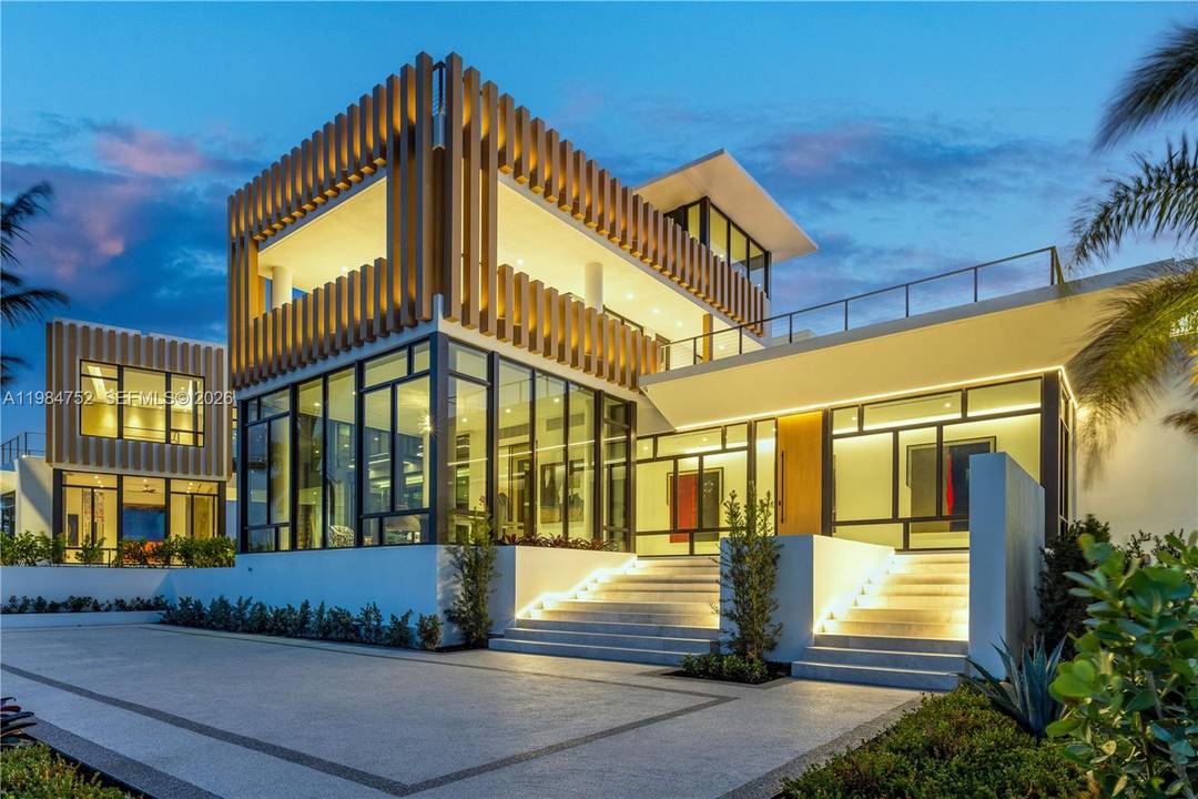 JUST COMPLETED ! NEW PHOTOS.