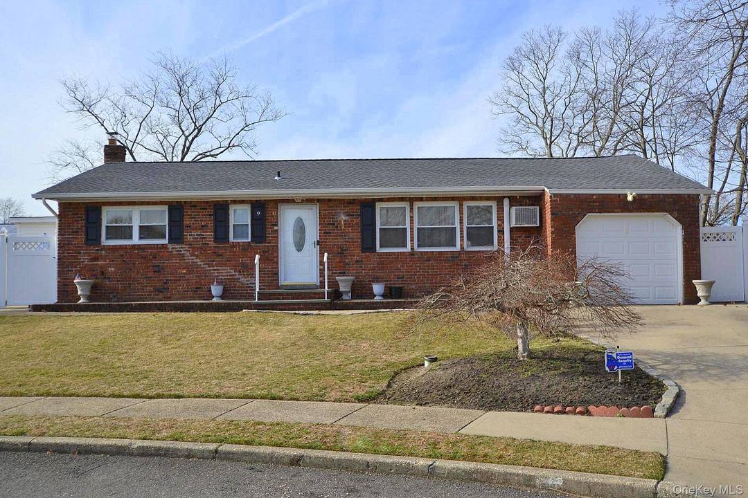 Welcome to this well maintained Ranch offering comfortable, versatile living space.